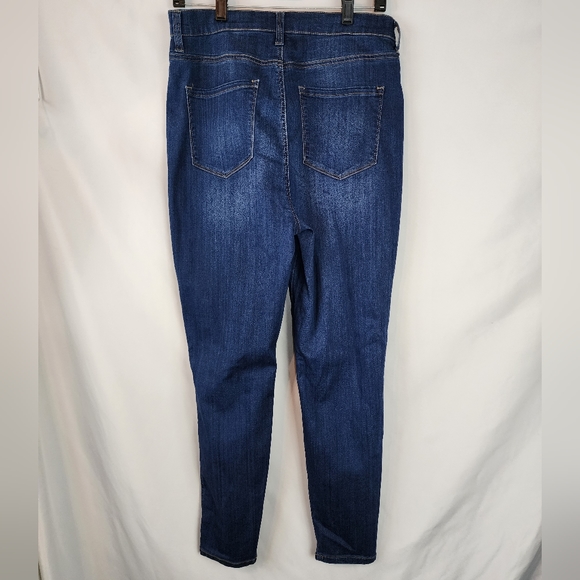 ❤️ 3/$25 Fashion Nova Blue Jeans - Picture 3 of 5